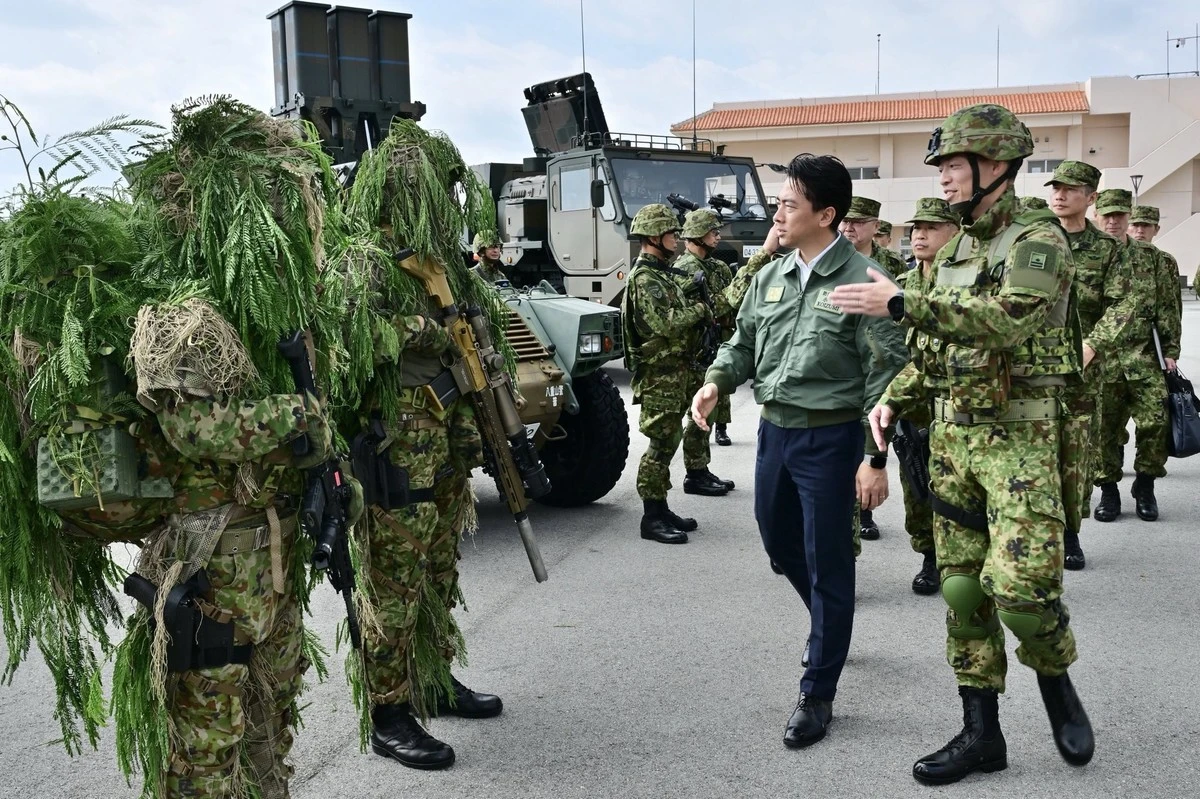 Dlaczego wiceminister obrony Japonii wylądował w Wilnie? Szczegóły wizyty, o których mówią wszyscy - image 1