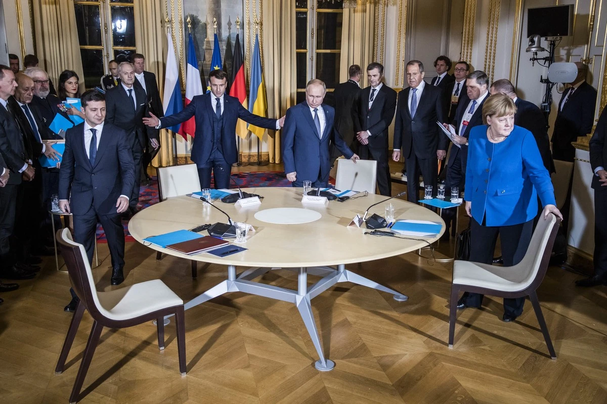 Zelenski i Putin: Wiemy, kiedy i gdzie może dojść do spotkania, które zmieni bieg historii - image 1