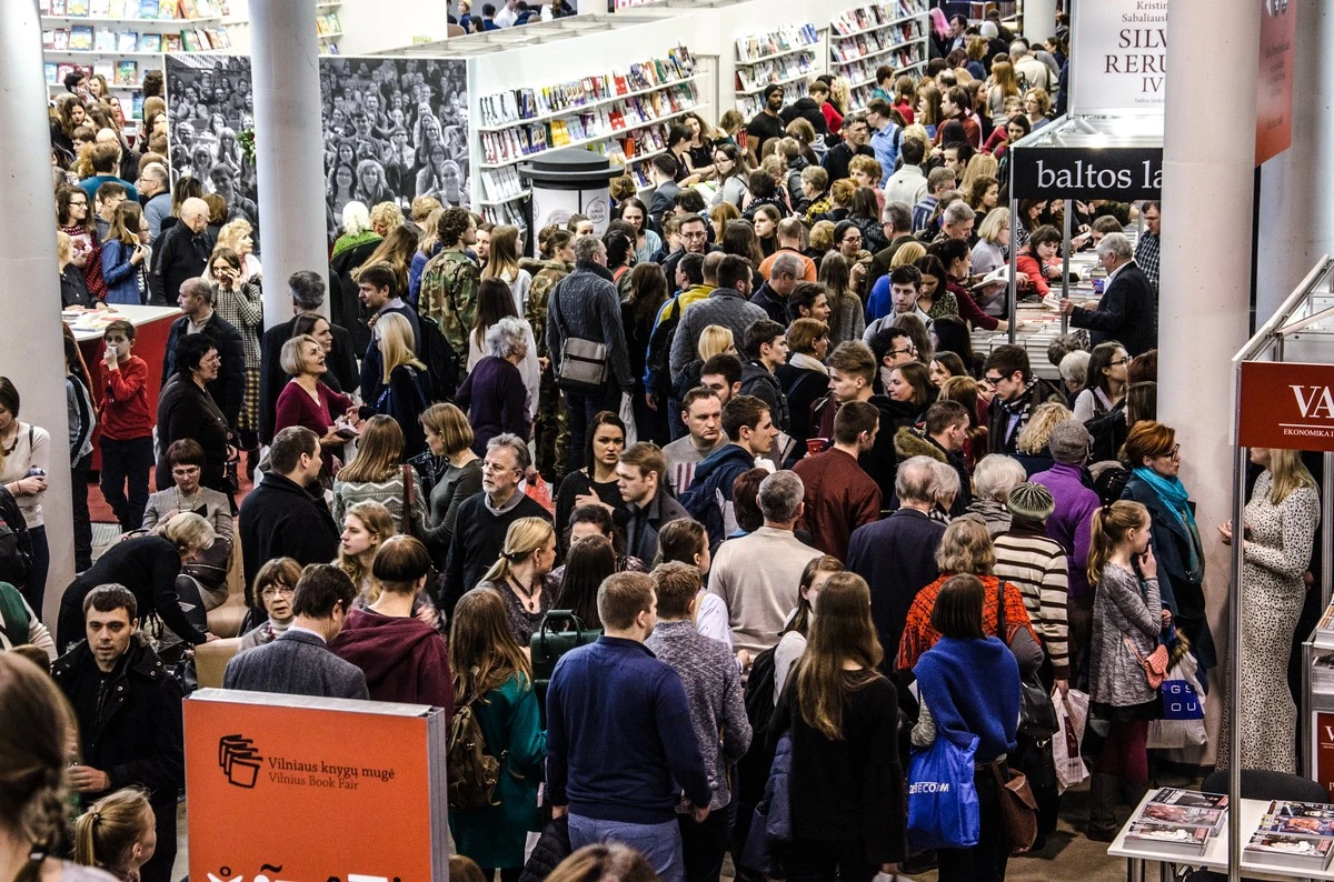Vilniaus knygų mugė: nuo politinių aistrų iki tarptautinių bestsellerių – ką praleidai? - image 1