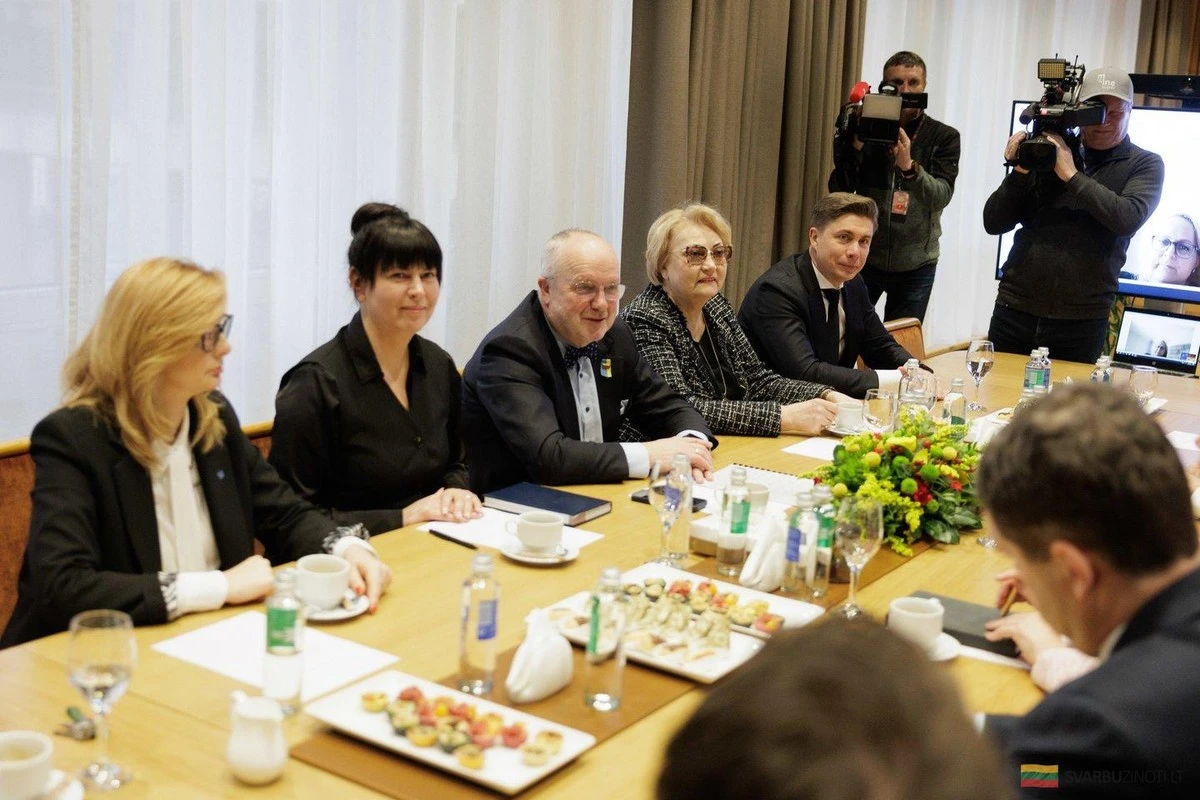 Žadėjo, bet nekalbėjo: koalicijoje vienybės dėl poligono vis dar nėra